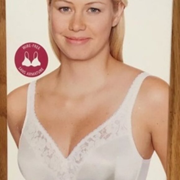 Warner's 1244 Firm Support Classic Wire Free Bra With Lace trim - Picture 2 of 3